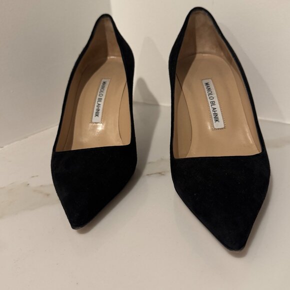 Manolo Blahnik Size 39 black pumps - Picture 4 of 11